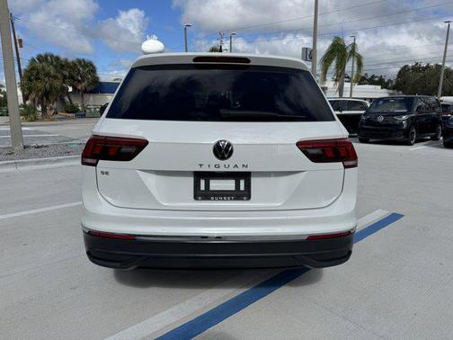 2023 Volkswagen Tiguan 2.0T SE