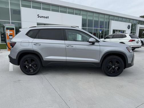 2025 Volkswagen Taos 1.5T SEL