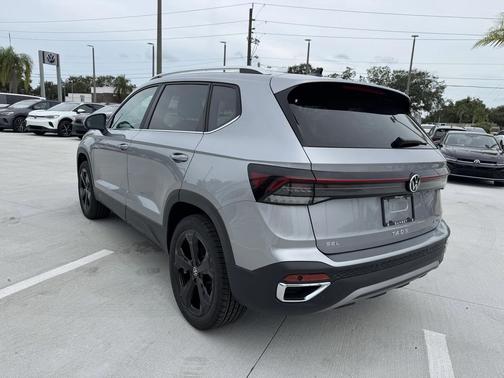 2025 Volkswagen Taos 1.5T SEL