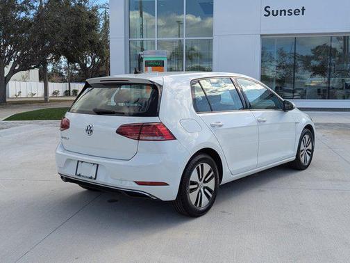 2019 Volkswagen e-Golf SE