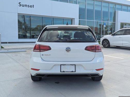 2019 Volkswagen e-Golf SE