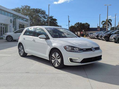 2019 Volkswagen e-Golf SE