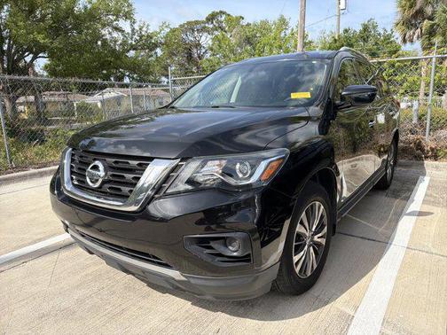 Magnetic Black Pearl 2020 Nissan Pathfinder S 4WD