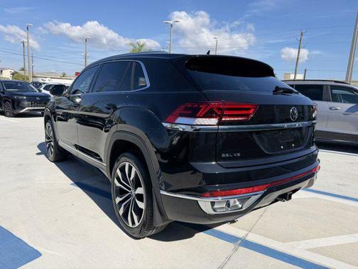 2023 Volkswagen Atlas Cross Sport 3.6L V6 SEL Premium R-Line