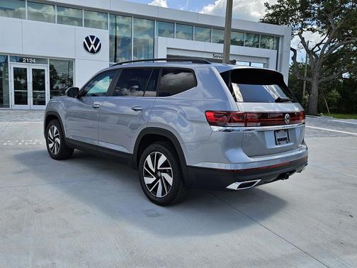 2025 Volkswagen Atlas 2.0T SE w/Technology