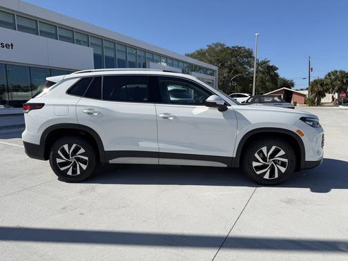 2025 Volkswagen Tiguan 2.0T S