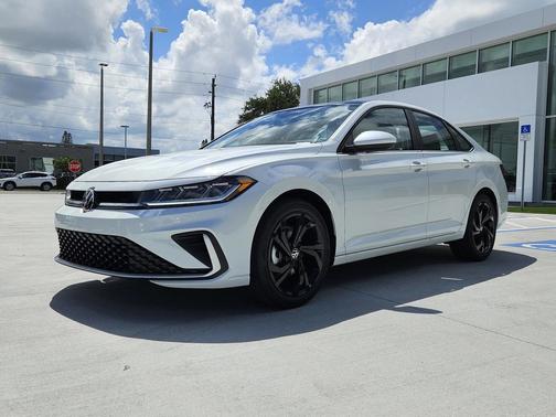 2025 Volkswagen Jetta 1.5T SE