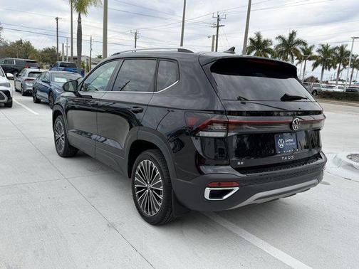 2025 Volkswagen Taos 1.5T SE