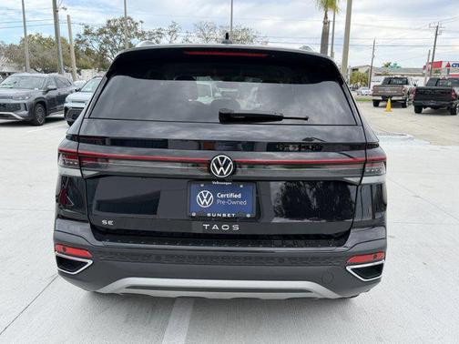 2025 Volkswagen Taos 1.5T SE
