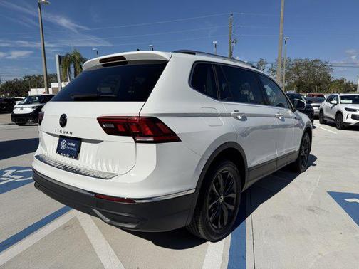 2024 Volkswagen Tiguan 2.0T SE