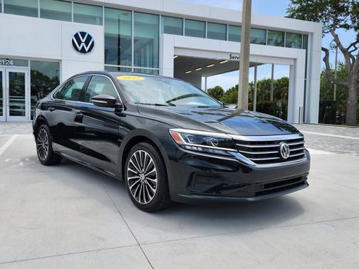 2022 Volkswagen Passat 2.0T Limited Edition