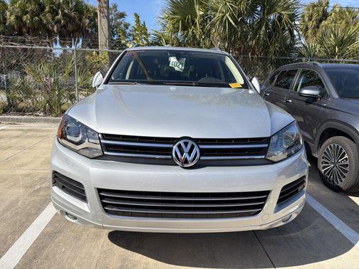2012 Volkswagen Touareg VR6 Lux