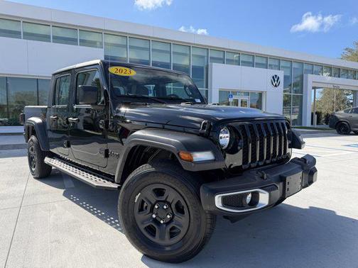2023 Jeep Gladiator Sport
