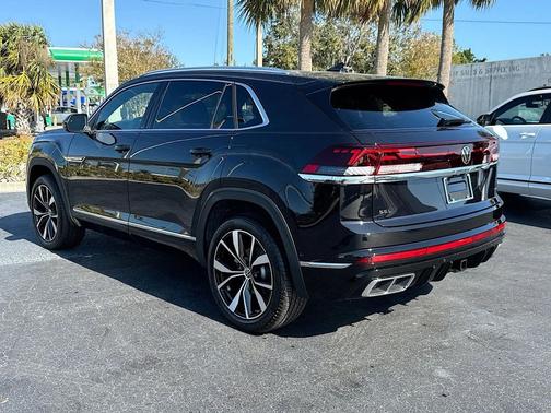 2025 Volkswagen Atlas Cross Sport 2.0T SEL Premium