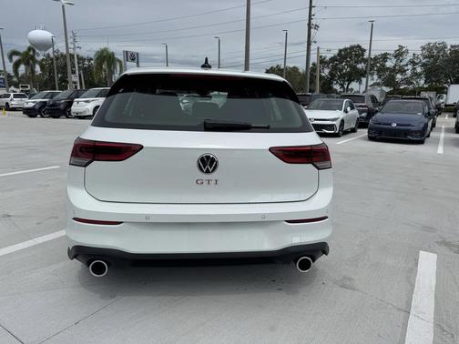 2025 Volkswagen Golf GTI 2.0T S DSG