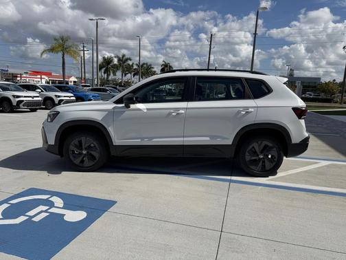 2025 Volkswagen Taos 1.5T S