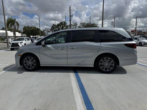 2025 Honda Odyssey Touring