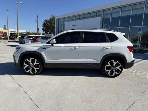 2022 Volkswagen Taos 1.5T SEL