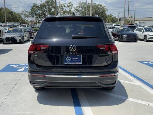 2022 Volkswagen Tiguan 2.0T SE