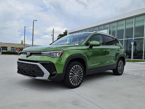 2025 Volkswagen Taos 1.5T SE