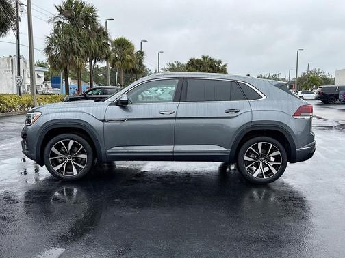 2025 Volkswagen Atlas Cross Sport 2.0T SEL Premium