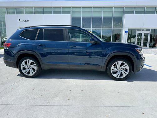 2022 Volkswagen Atlas 3.6L SE w/Technology