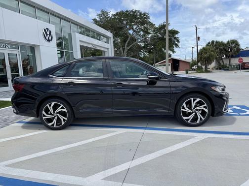 2025 Volkswagen Jetta 1.5T SEL