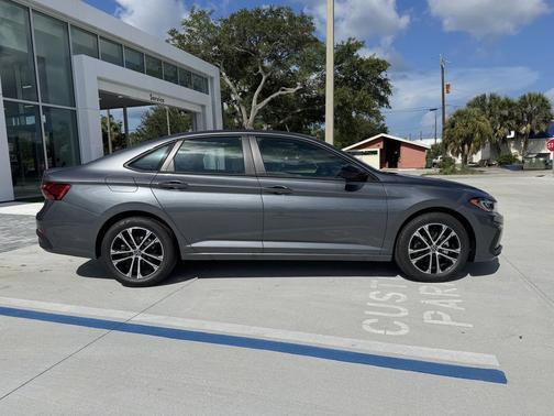 2025 Volkswagen Jetta 1.5T Sport
