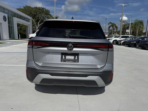 2025 Volkswagen Tiguan 2.0T SE