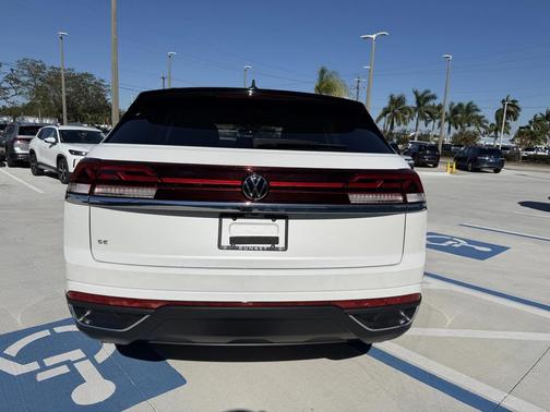 2026 Volkswagen Atlas Cross Sport 2.0T SE