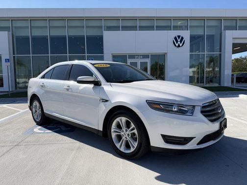 2018 Ford Taurus SEL