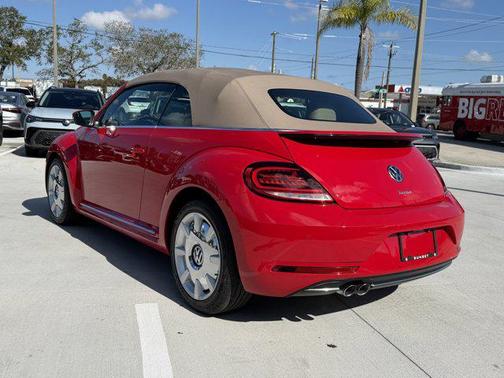2019 Volkswagen Beetle 2.0T SE