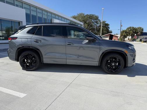 2025 Volkswagen Tiguan 2.0T SE R-Line Black