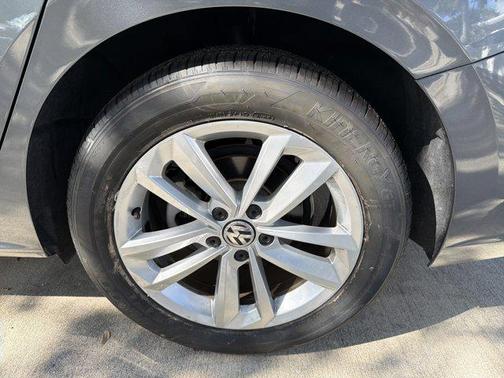 2020 Volkswagen Passat 2.0T SE