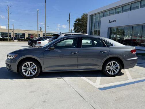 2020 Volkswagen Passat 2.0T SE