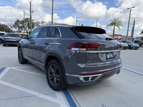 2022 Volkswagen Atlas Cross Sport 2.0T SEL