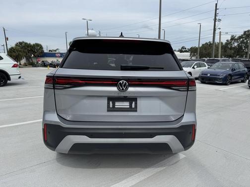 2025 Volkswagen Tiguan 2.0T SE