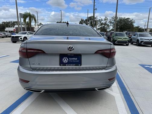 2020 Volkswagen Jetta 1.4T R-Line