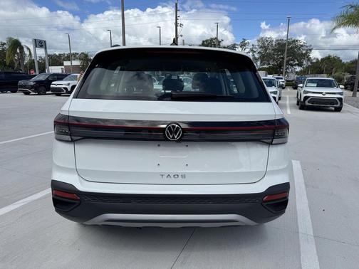 2025 Volkswagen Taos 1.5T S