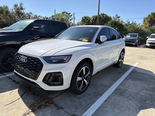 2022 Audi Q5 45 S line Premium Plus