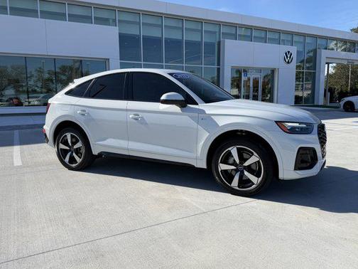 2022 Audi Q5 45 S line Premium Plus