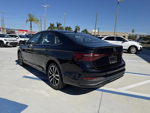 2026 Volkswagen Jetta 1.4T SE