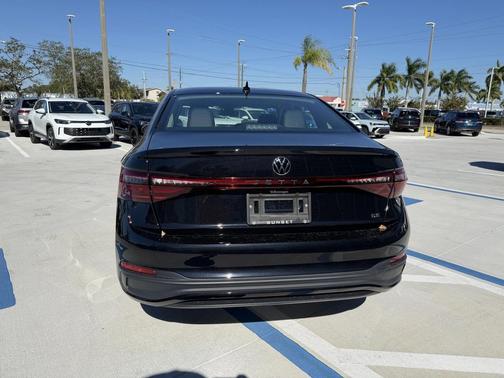 2026 Volkswagen Jetta 1.4T SE