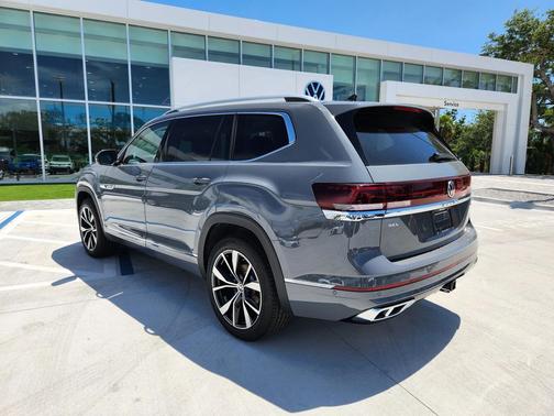 2025 Volkswagen Atlas 2.0T SEL Premium R-Line 4MOTION