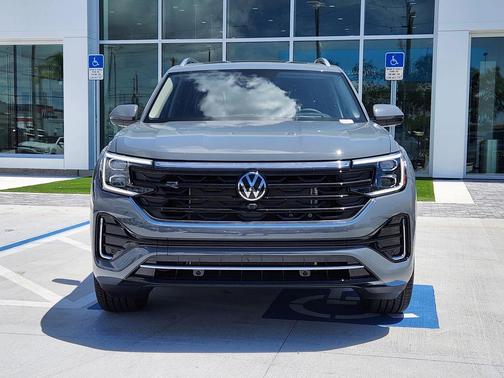 2025 Volkswagen Atlas 2.0T SEL Premium R-Line 4MOTION