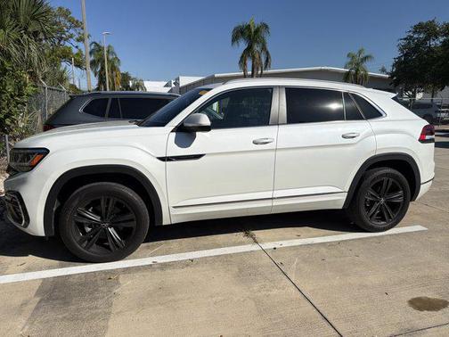 2022 Volkswagen Atlas Cross Sport 3.6L V6 SEL R-Line