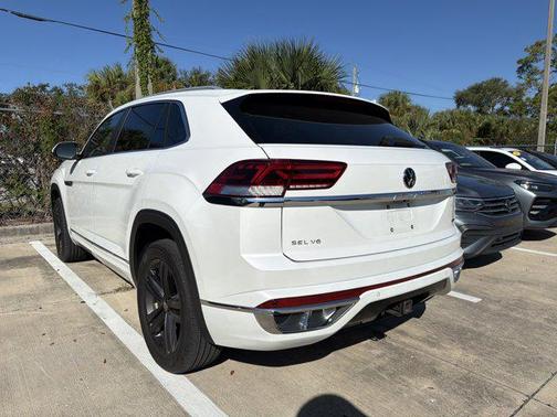 2022 Volkswagen Atlas Cross Sport 3.6L V6 SEL R-Line