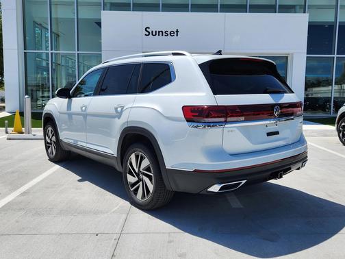 2025 Volkswagen Atlas 2.0T SEL