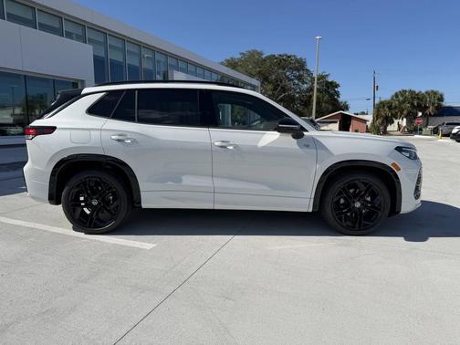2025 Volkswagen Tiguan 2.0T SE R-Line Black