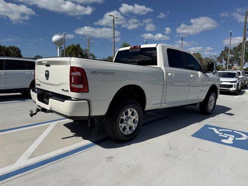 2023 RAM 2500 Laramie Crew Cab 4x4 6'4' Box
